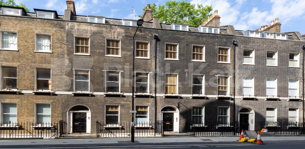 			BLOOMSBURY 4 BED NEAR UCL!, 4 Bedroom, 1 bath, 1 reception Flat			 Gower Street, BLOOMSBURY